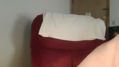 Snapshot of needlesslove chatting on 07-18-26, 10:35 Tom online show from 07-18-26, 10:35