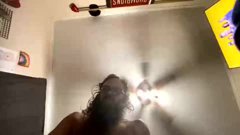 Snapshot of needu802318 chatting on 05-27-26, 02:36 Easy E online show from 05-27-26, 02:36