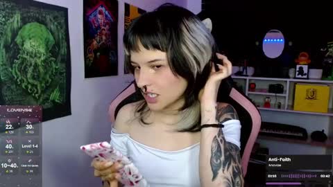 Neena Nyx online show from 05-12-26, 02:08