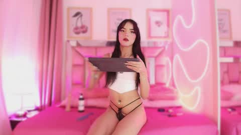 nefera_nox online show from 12-15-25, 04:06