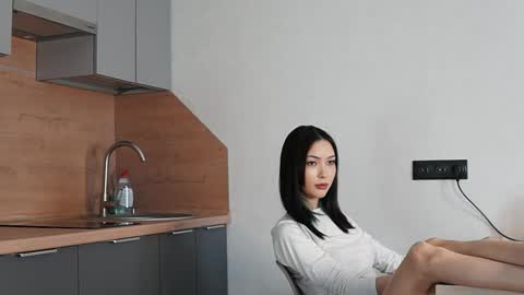 Kemi  online show from 02-25-26, 05:17