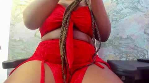 Nefer  online show from 11-06-25, 04:57