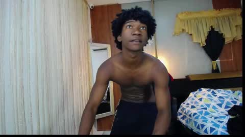 Snapshot of negga_cum chatting on 02-13-26, 01:40 NEGGA online show from 02-13-26, 01:40