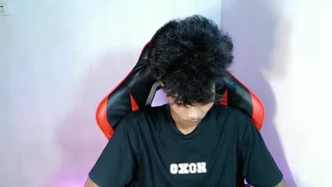 Snapshot of neil_asian69 chatting on 11-02-25, 10:39 neil_asian69 online show from 11-02-25, 10:39