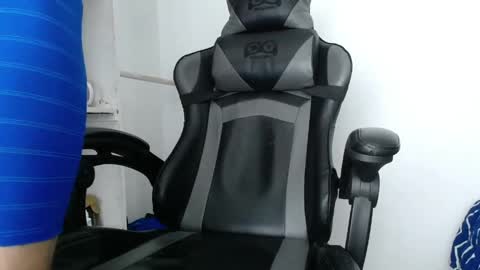 Snapshot of neitan___ chatting on 04-15-26, 05:36 neitan___ online show from 04-15-26, 05:36