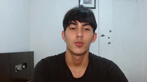 Snapshot of neithanzyn chatting on 12-23-24, 10:44 Neithanzyn online show from 12-23-24, 10:44