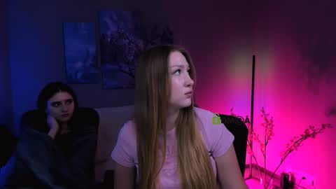 Snapshot of nekky_mouse chatting on 09-09-25, 03:39 Meow online show from 09-09-25, 03:39