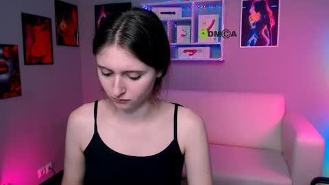 Snapshot of nekky_mouse chatting on 09-24-25, 02:26 Meow online show from 09-24-25, 02:26