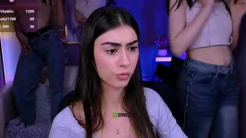 Snapshot of nekky_mouse chatting on 10-13-25, 02:39 Meow online show from 10-13-25, 02:39