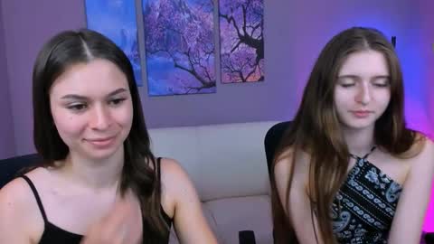 Snapshot of nekky_mouse chatting on 10-18-25, 01:52 Meow online show from 10-18-25, 01:52