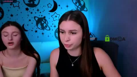 Snapshot of nekky_mouse chatting on 06-22-26, 09:06 Meow online show from 06-22-26, 09:06