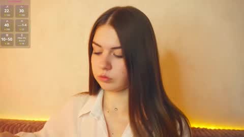 Snapshot of neldabestwick chatting on 09-18-25, 04:53 Histori online show from 09-18-25, 04:53