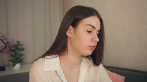 Snapshot of neldabestwick chatting on 09-23-25, 06:11 Histori online show from 09-23-25, 06:11