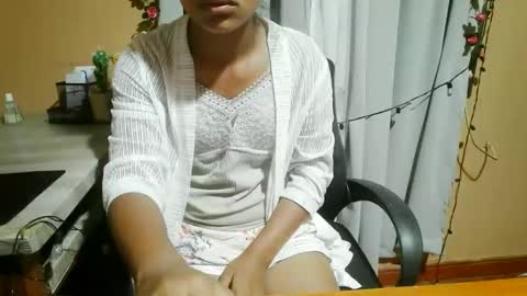 Snapshot of nelia_84 chatting on 05-25-26, 12:49 nelia_84 online show from 05-25-26, 12:49