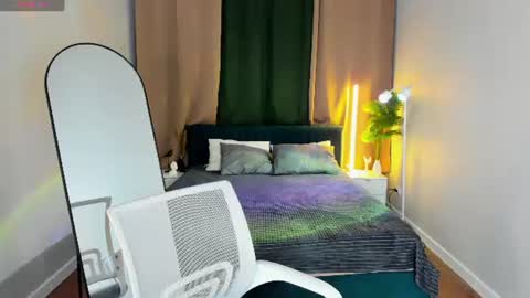 Snapshot of nelie_evans chatting on 06-14-26, 05:15 nelie_evans online show from 06-14-26, 05:15