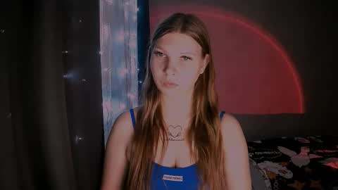 Nelli online show from 12-15-25, 04:28