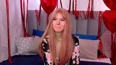 Snapshot of nellloyns chatting on 02-14-25, 07:54 Nelly online show from 02-14-25, 07:54