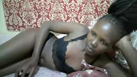 Snapshot of nelly_love001 chatting on 05-06-26, 10:15 Nasty lover online show from 05-06-26, 10:15