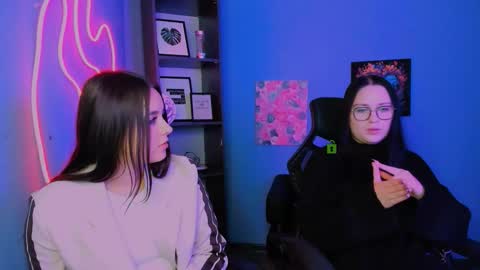 Snapshot of nellyfae chatting on 02-16-26, 02:35 nellyfae online show from 02-16-26, 02:35