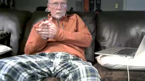 Snapshot of neman4u2c chatting on 02-25-26, 01:15 Jack online show from 02-25-26, 01:15