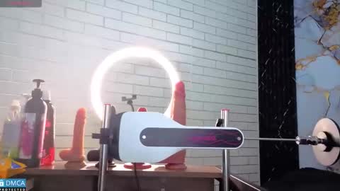 Salome Nena cupcake online show from 11-20-25, 11:10