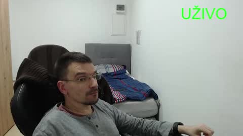 Snapshot of nenadtv14 chatting on 01-12-25, 09:51 Nenadtv online show from 01-12-25, 09:51