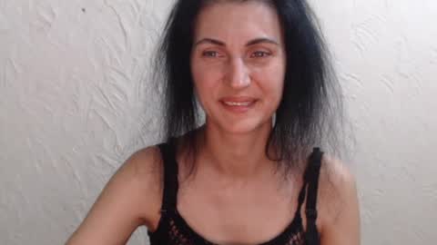 Snapshot of nensyfay_ chatting on 06-18-26, 03:27 Nensy online show from 06-18-26, 03:27