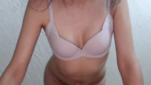 Snapshot of nensyfay_ chatting on 07-18-26, 07:06 Nensy online show from 07-18-26, 07:06
