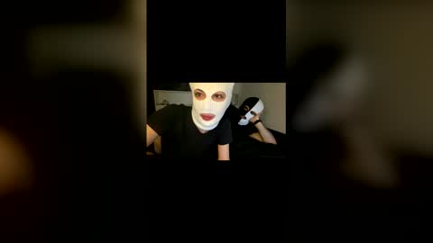 Snapshot of nensyxgenry chatting on 04-22-26, 04:15 Fieryblow online show from 04-22-26, 04:15