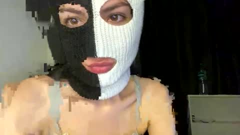 Snapshot of nensyxgenry chatting on 05-21-26, 12:28 Fieryblow online show from 05-21-26, 12:28
