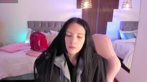 Sarah  online show from 02-06-26, 02:16