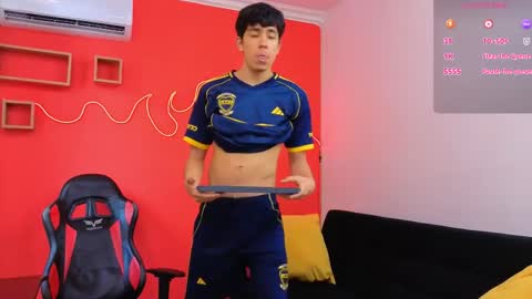 Snapshot of neo_twink chatting on 04-28-26, 07:19 just Daniel online show from 04-28-26, 07:19