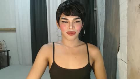 neomi online show from 11-09-25, 04:11