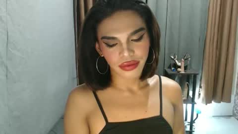 Snapshot of neomi_hardcock chatting on 04-18-26, 03:27 neomi online show from 04-18-26, 03:27