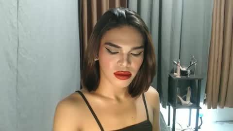 Snapshot of neomi_hardcock chatting on 05-01-26, 05:06 neomi online show from 05-01-26, 05:06