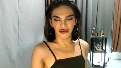 Snapshot of neomi_hardcock chatting on 05-30-26, 04:26 neomi online show from 05-30-26, 04:26