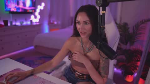 Sasha West online show from 03-05-26, 07:10