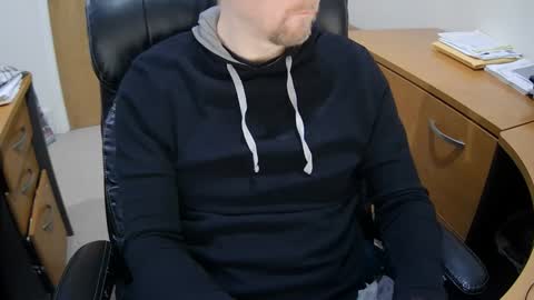 Snapshot of neotee3 chatting on 02-12-25, 06:09 Neotee online show from 02-12-25, 06:09