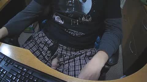 Snapshot of neotee3 chatting on 11-24-25, 04:23 Neotee online show from 11-24-25, 04:23