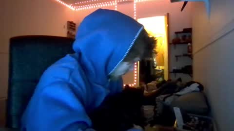 Snapshot of nephew_p chatting on 04-28-26, 12:31 nephew_p online show from 04-28-26, 12:31