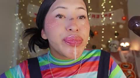 Helena    Every Friday new video for my fan club loves  online show from 10-28-25, 07:38