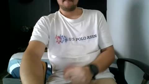Snapshot of nerdxxx94 chatting on 06-26-26, 03:38 MrBull online show from 06-26-26, 03:38
