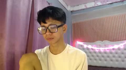 Snapshot of nerdy_nate chatting on 07-18-26, 10:13 Ethan online show from 07-18-26, 10:13