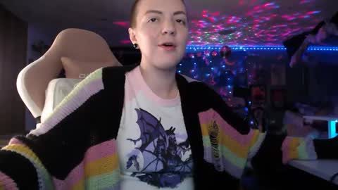 Snapshot of nerdy_squirty chatting on 09-30-25, 06:40 NerdySquirty online show from 09-30-25, 06:40