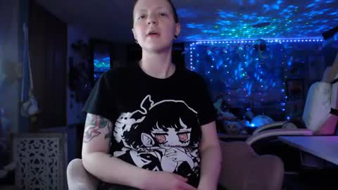 Snapshot of nerdy_squirty chatting on 10-06-25, 06:11 NerdySquirty online show from 10-06-25, 06:11