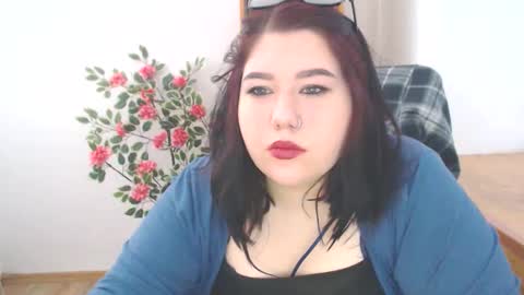 Snapshot of nereia chatting on 02-26-26, 08:13 nereia online show from 02-26-26, 08:13