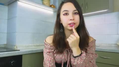 Snapshot of nerixalvire chatting on 05-11-26, 04:04 Emily online show from 05-11-26, 04:04