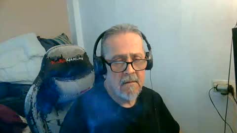 Snapshot of neron401 chatting on 04-19-26, 03:11 neron401 online show from 04-19-26, 03:11