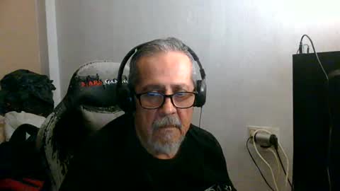 Snapshot of neron401 chatting on 05-11-26, 03:01 neron401 online show from 05-11-26, 03:01
