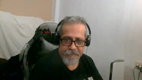Snapshot of neron401 chatting on 07-09-26, 02:15 neron401 online show from 07-09-26, 02:15